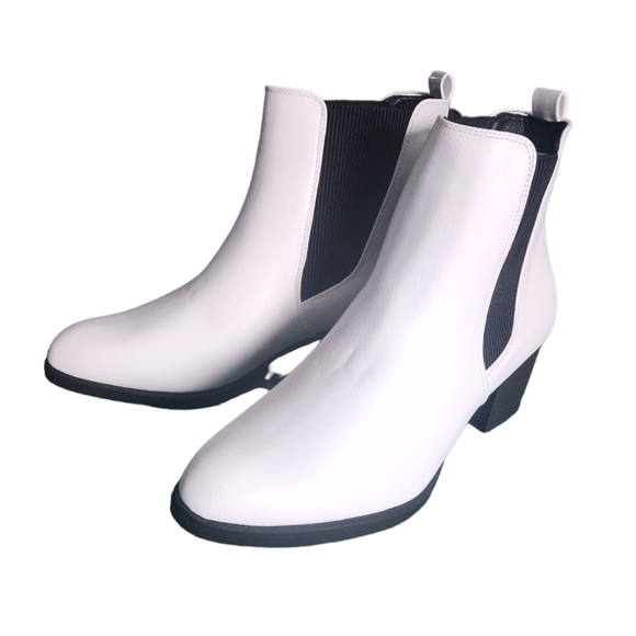 White Ankle Boots- Size 10 - Picture 6 of 7